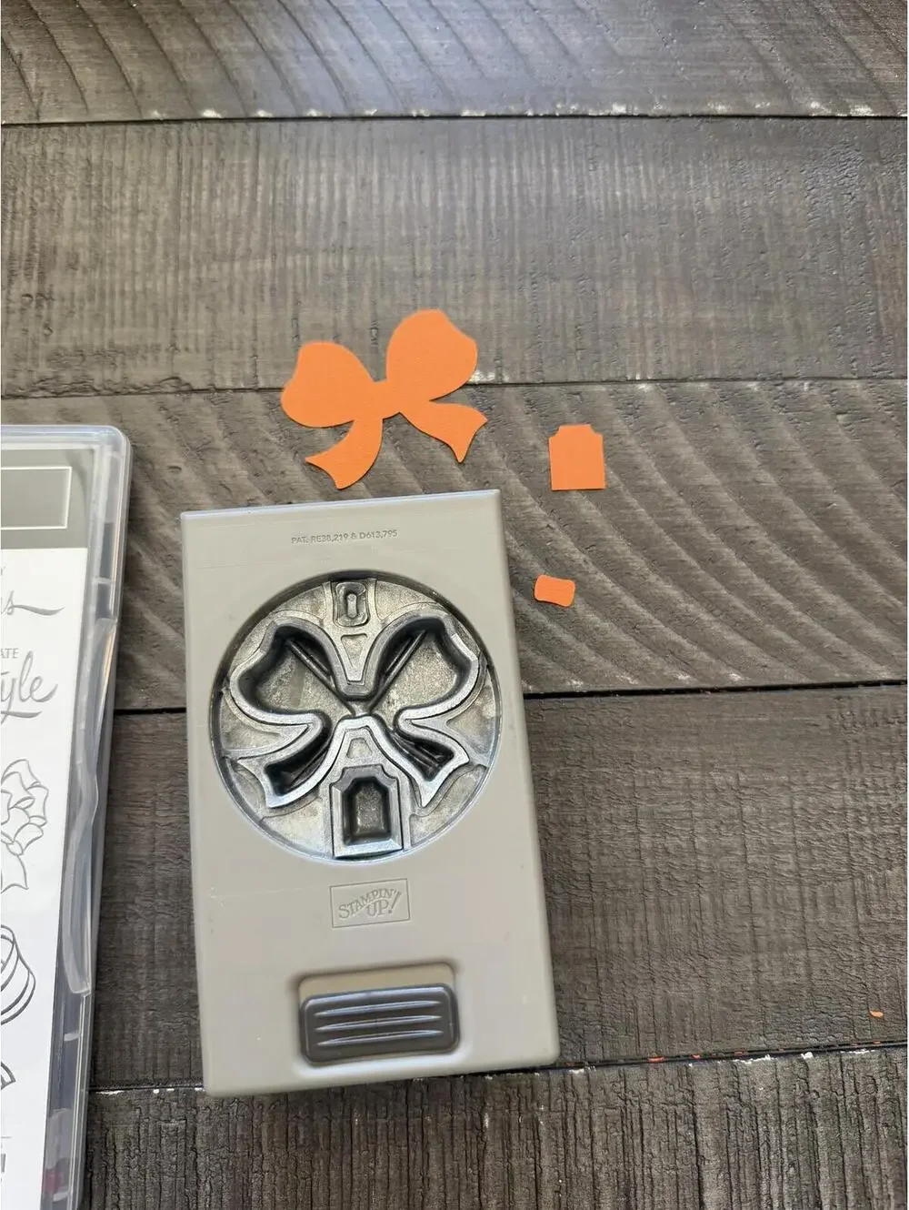 Stampin’ Up Gift Wrapped stamp set with bow shape punch